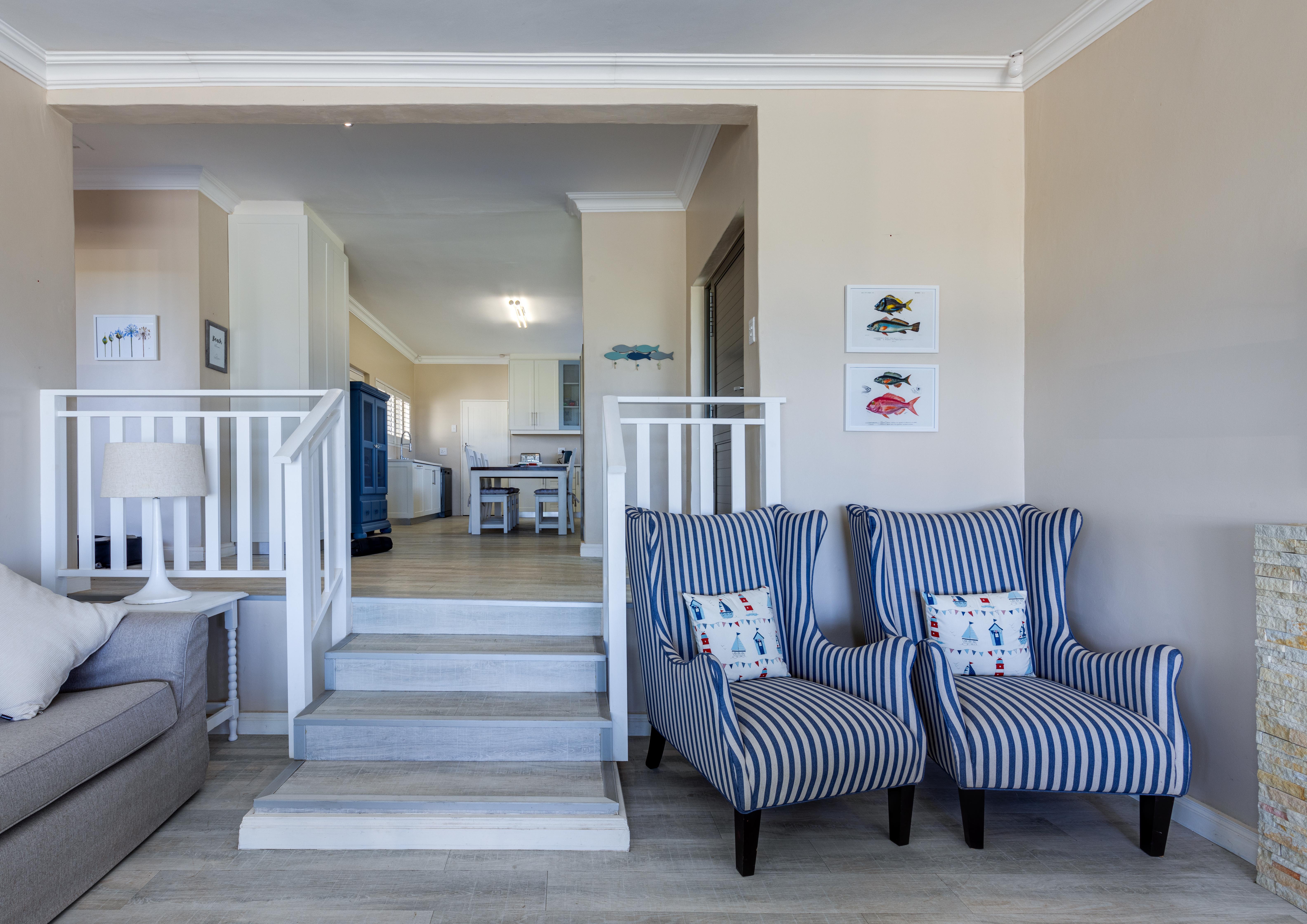 Seafront Retreat thumbnail 3